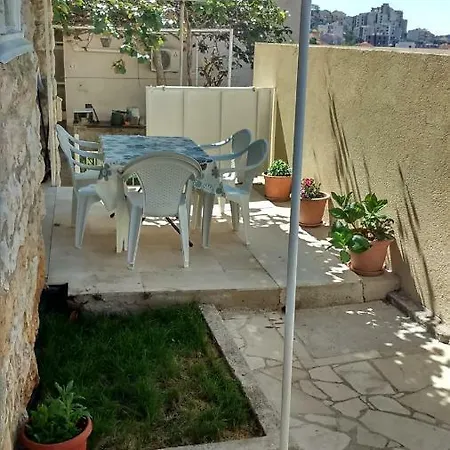 Tara * Ragusa